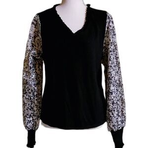 Siani Milano V-neck Knit Top Blouse with contrasting lace sleeves Women's L NWT